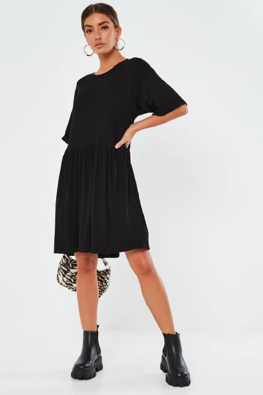 Punk-inspired mini dresses with studded accents-Black Knee Length Flare Dress