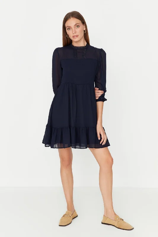 Mini dresses with detachable collars-Trendyol Women's Mini Day / Night Oversize Dress