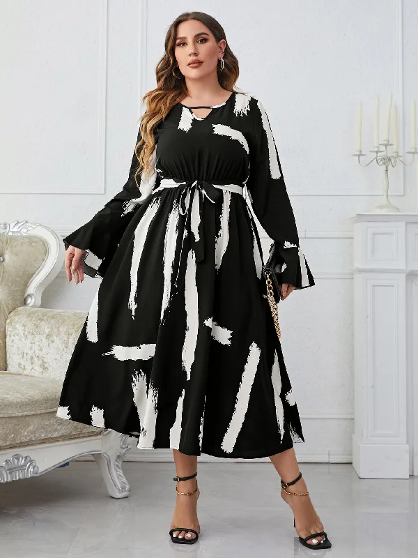 maxi dress with pockets-Day to Night Flared Plus Size Maxi Dress