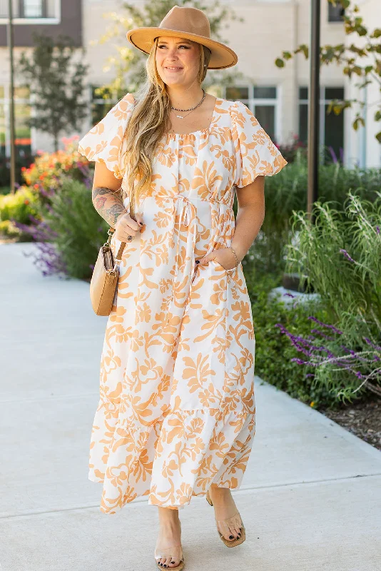 long sleeve maxi dress-Apricot Floral Print Puff Short Sleeve Resort Plus Size Maxi Dress