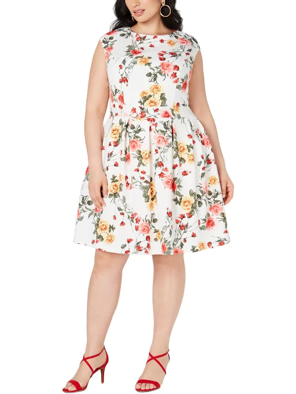 cocktail dress with pleated skirt-Plus Womens Floral Fit & Flare Party Dress