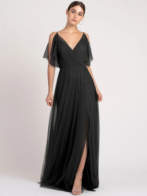 evening dress with slit-Black Evening Dress A-Line V-Neck Sleeveless Matte Satin Floor-Length Pleated Formal Party Dresses