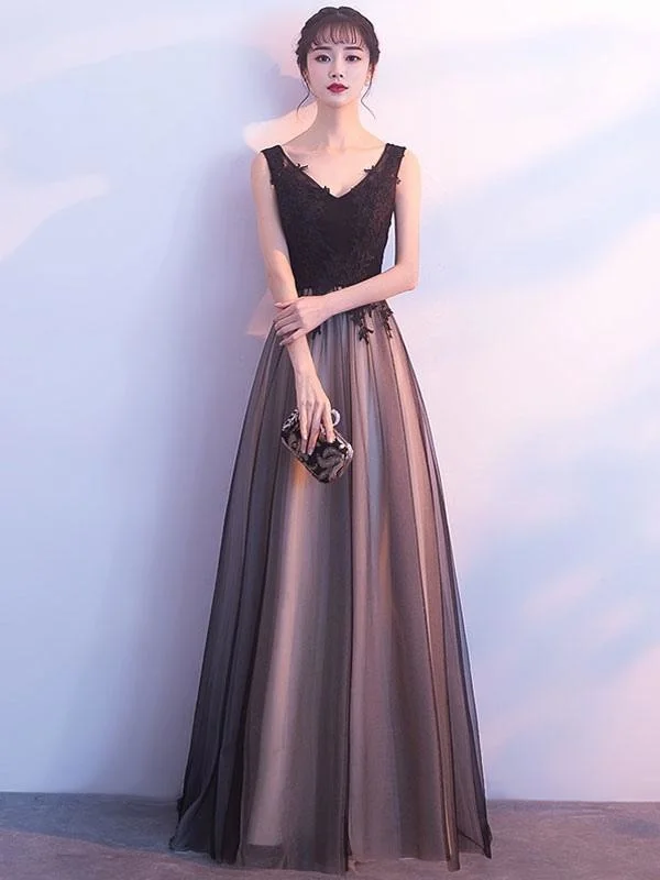 evening dress with embroidery-Black Prom Dresses Long V Neck Lace Tulle Sleeveless A Lien Floor Length Formal Evening Dress