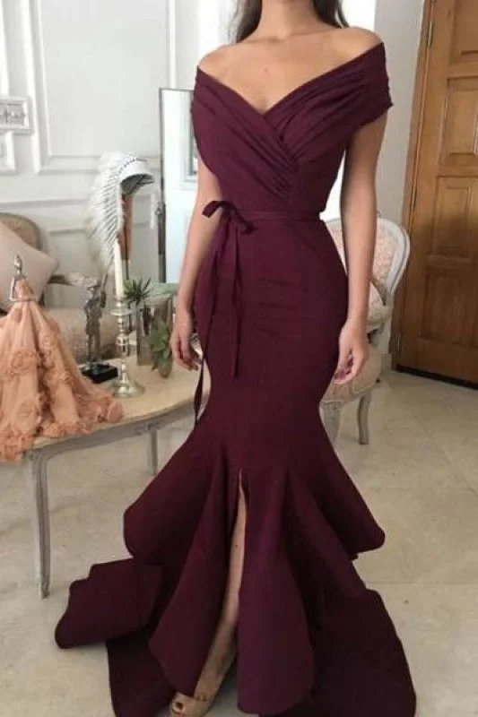 sleeveless evening dress-Bridelily Sexy Burgundy Mermaid Prom Dresses Off-the-Shoulder Side Slit Evening Dresses