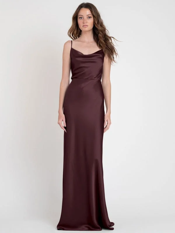 evening dress with appliques-Burgundy Evening Dress A-Line Sweetheart Neck Sleeveless Backless Elastic Woven Satin Ankle-Length Pleated Formal Dinner Dresses