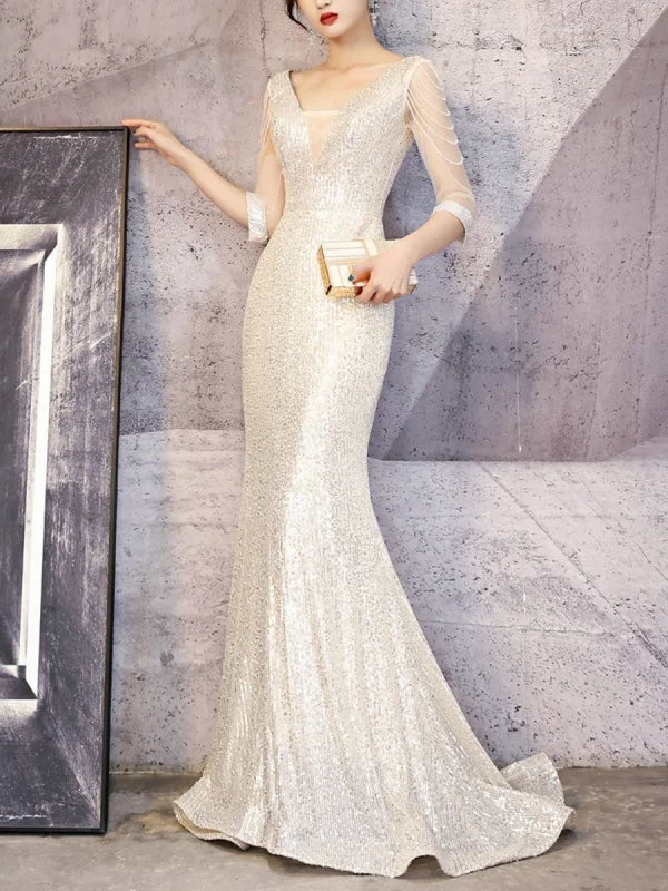 evening dress with high slit-Champagne Evening Dress Mermaid V-Neck Sequined With Train Sequins Formal Party Dresses