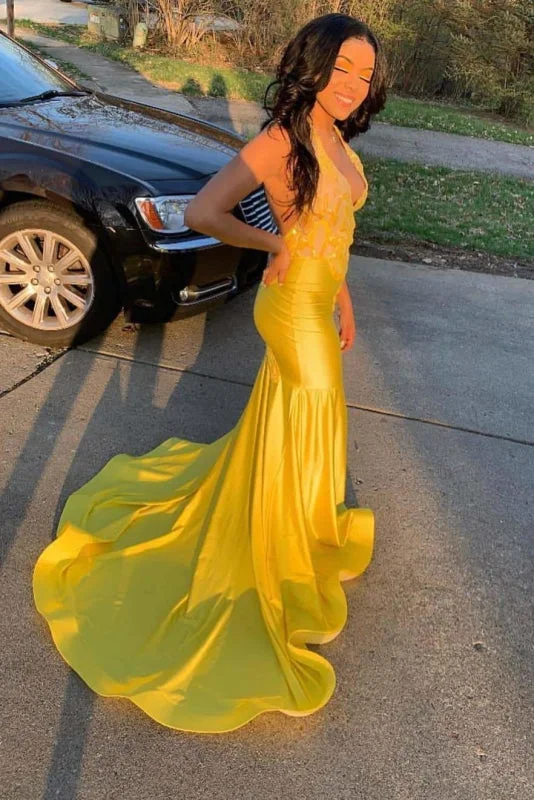 evening dress with bow-Exquisite Sleeveless Halter Backless Mermaid Prom Dresses with Train