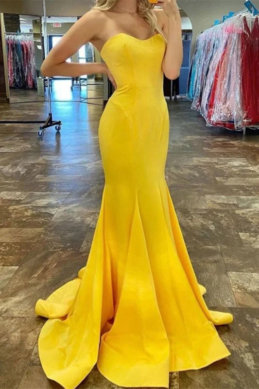 evening dress with scalloped hem-Long Prom Dress in Yellow Mermaid