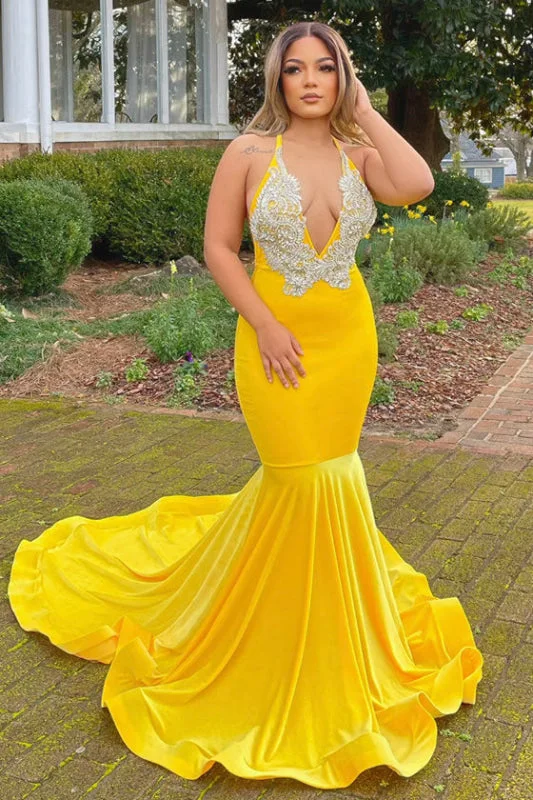 elegant lace evening dress-Prom Dress Yellow Halter V-Neck Mermaid With Applique