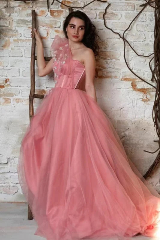 satin evening gown-Stunning One-Shoulder Tulle Prom Gown Adorned with Exquisite Appliques